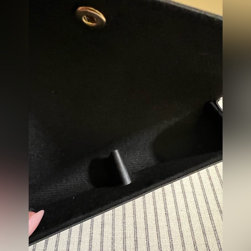 Sunglasses case - Picture 3 of 3